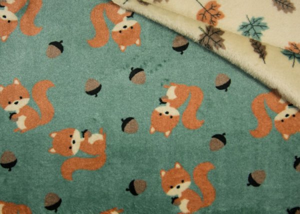 Kuschelnicky Eichhörnchen softmint Kinderstoff Doubleface mit Eichhörnchen und Blättern ein Stoff für Kinder